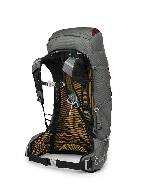 Osprey stow outlet on the go